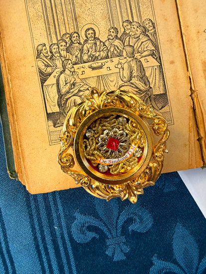 Reliquary - The Shroud of Turin of Jesus Christ